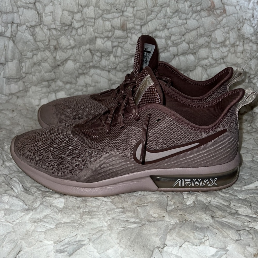 Nike AirMax size 10 - Picture 3 of 6